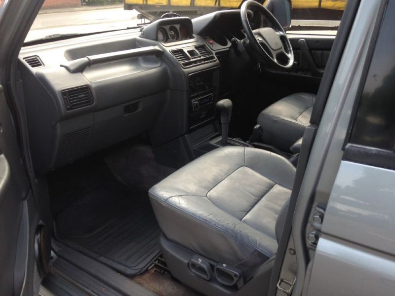 1994 Mitsubishi Shogun GLS V6 24V LWB image 9