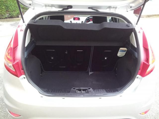 2009 Ford Fiesta 1.4 5d image 9