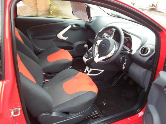 2014 Ford Ka 1.2 Zetec 3d image 4