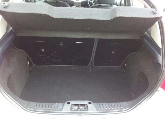 2009 Ford Fiesta 1.4 Zetec 16V 5d image 10