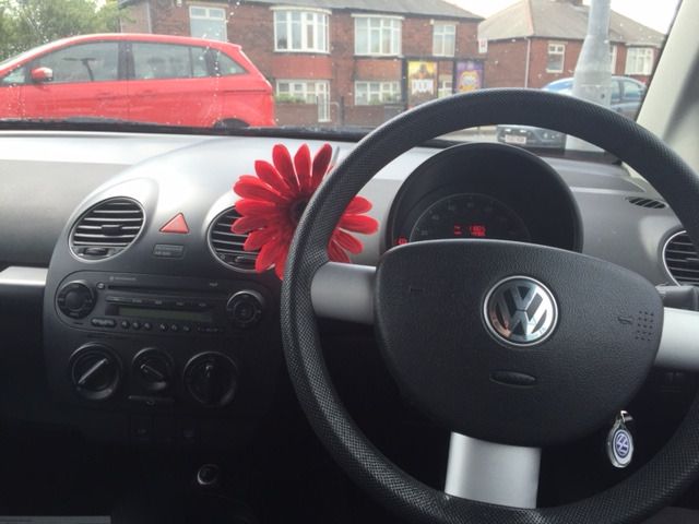 2010 Volkswagen Beetle 1.6 2d image 5