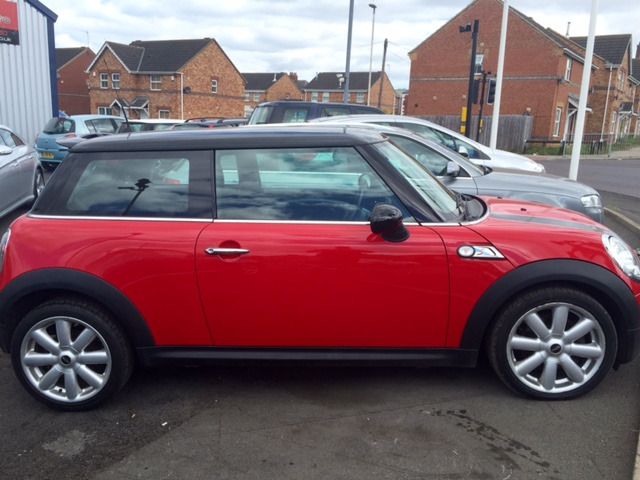 2009 Mini Hatch Cooper S 1.6 3d image 2