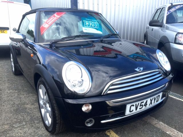 2004 MINI Convertible 1.6 ONE 2d image 1