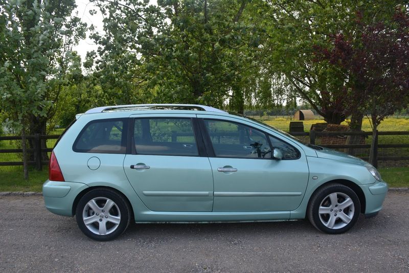 2002 Peugeot 307 2.0 HDI 90 SW image 2