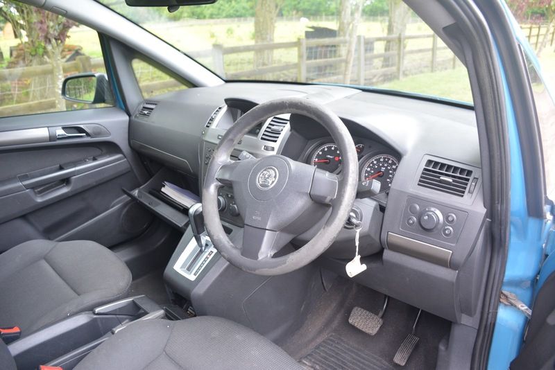 2006 Vauxhall Zafira 2.2I 16V image 8