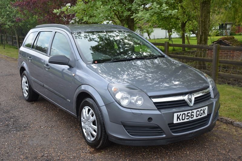 2006 Vauxhall Astra 1.3CDTI 16V image 1