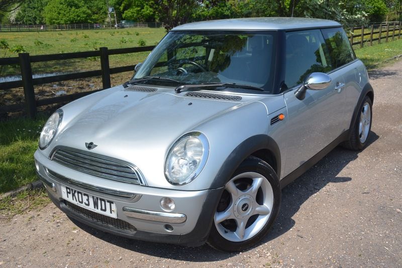 2003 MINI Cooper 1.6I 16V image 4