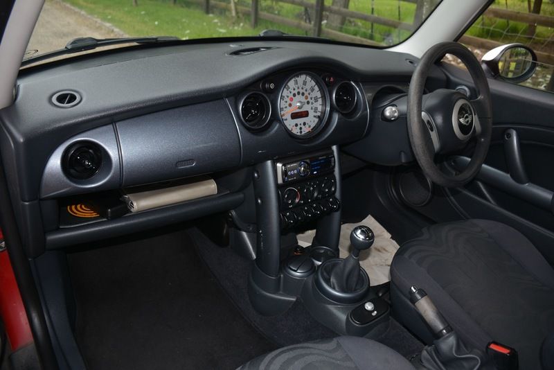 2004 MINI One 1.6I 16V image 9