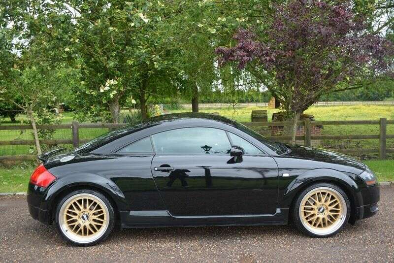 2002 Audi TT 1.8 T Quattro 225 image 2