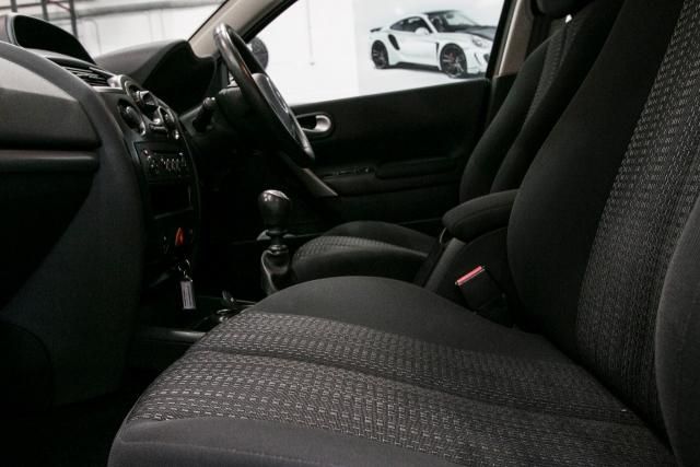 2008 Renault Megane 1.9 DCI 5d image 7
