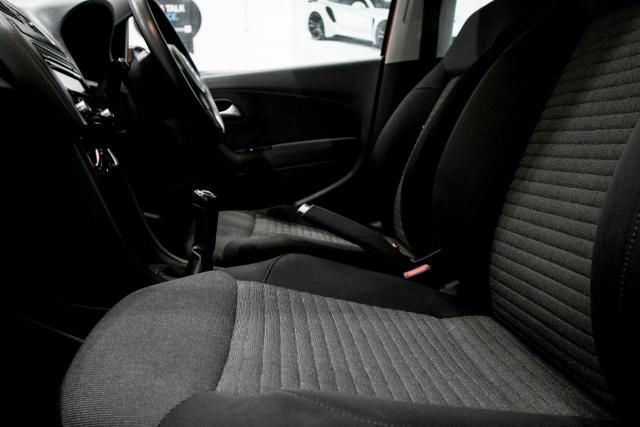 2010 Volkswagen Polo 1.6 SE TDI 5d image 8