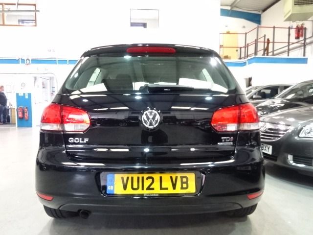 2012 Volkswagen Golf 1.6 TDI 3d image 4