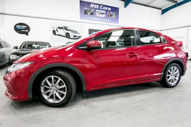 2012 Honda Civic 2.2 I-DTEC ES 5d image 4