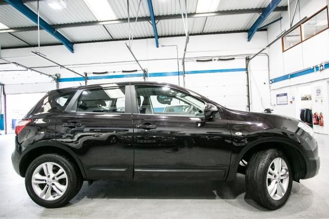 2013 Nissan Qashqai 1.6 5d image 2