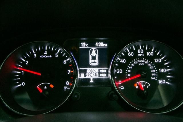 2013 Nissan Qashqai 1.6 5d image 8