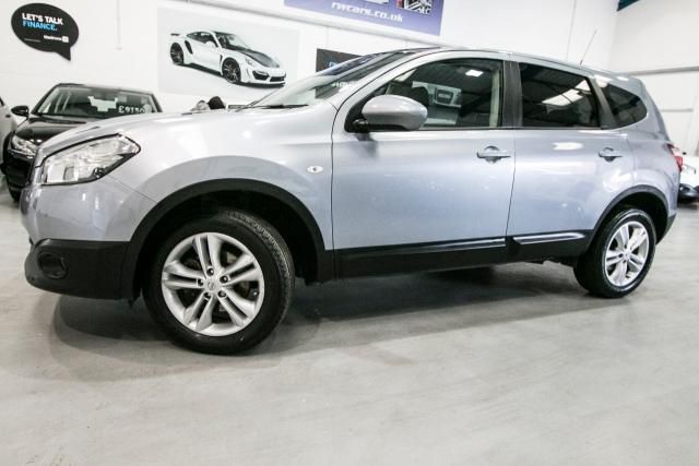 2013 Nissan Qashqai+2 1.6 5d image 2