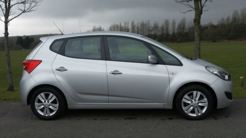 2012 Hyundai ix20 5dr image 3