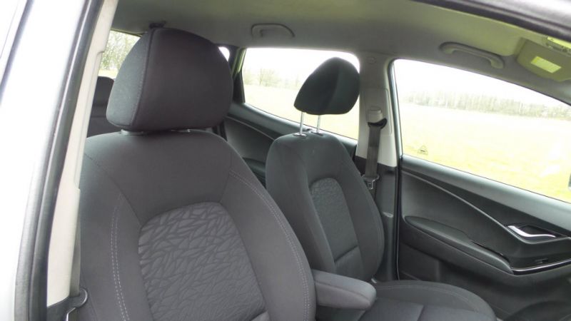 2012 Hyundai ix20 5dr image 7