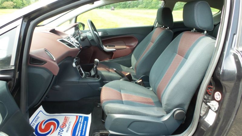 2012 Ford Fiesta Zetec 3dr image 9