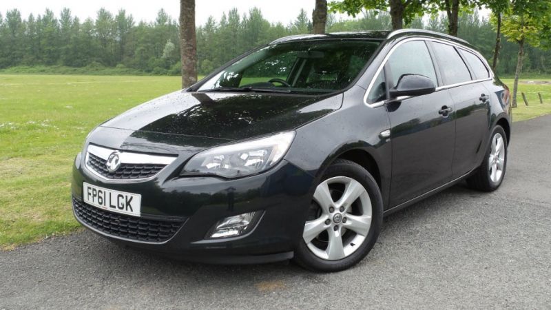 2011 Vauxhall Astra CDTi 16v SRi 5dr image 2