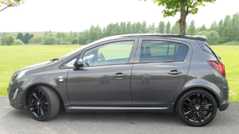 2013 Vauxhall Corsa 1.2 i 16v 5dr image 4