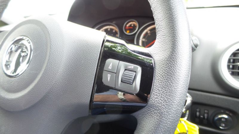 2013 Vauxhall Corsa 1.2 i 16v 5dr image 7