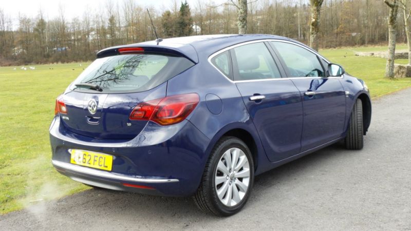 2012 Vauxhall Astra i VVT 16v Elite 5dr image 6
