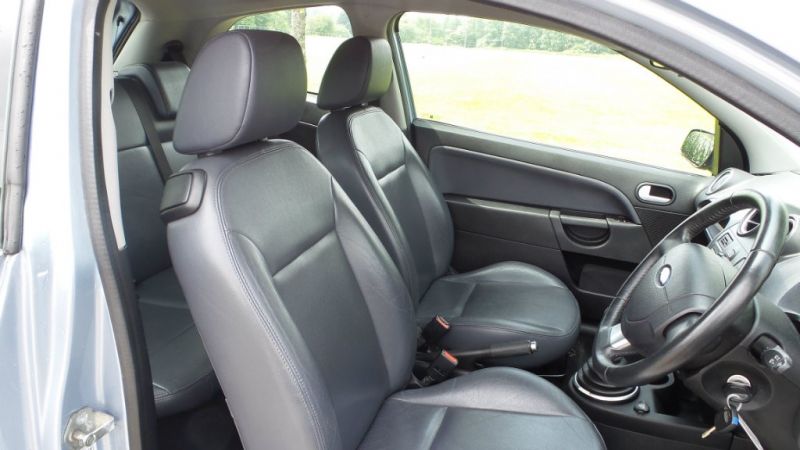 2006 Ford Fiesta Ghia 3dr image 5