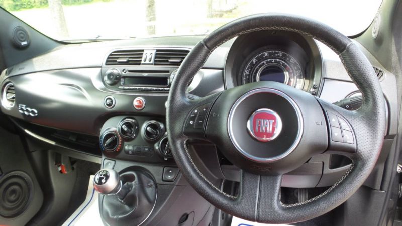 2011 Fiat 500 3dr image 8