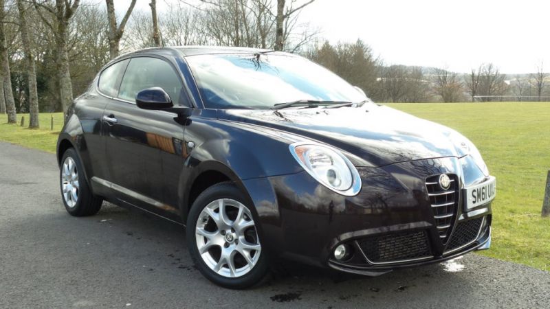 2011 Alfa Romeo Mito 3dr image 2