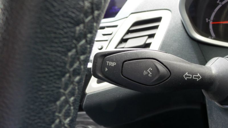 2012 Ford Fiesta TDCi 5dr image 9