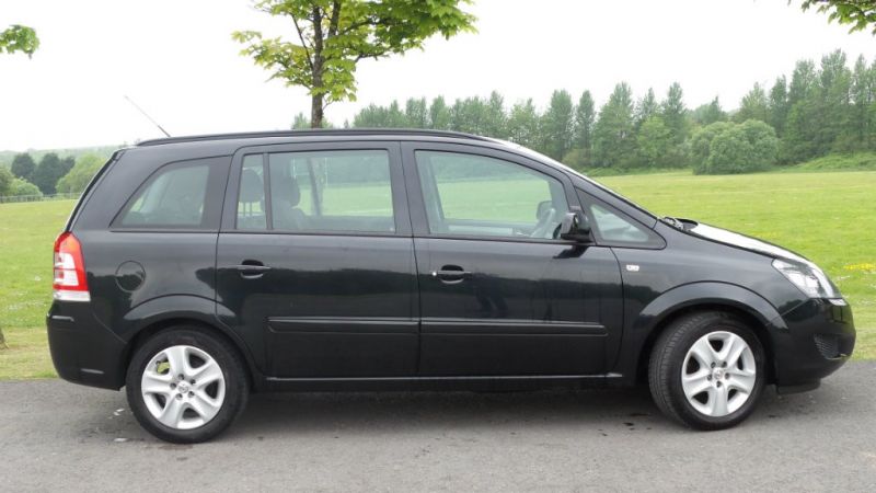 2013 Vauxhall Zafira i VVT 16v 5dr image 3