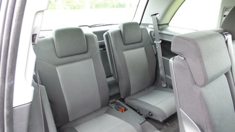 2013 Vauxhall Zafira i VVT 16v 5dr image 7