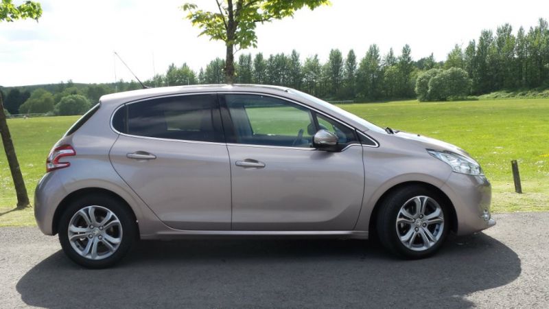 2013 Peugeot 208 e-HDi 5dr image 3