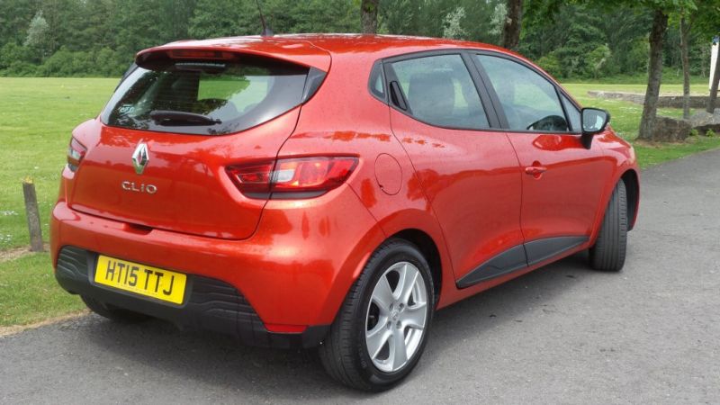 2015 Renault Clio 16v 5dr image 5