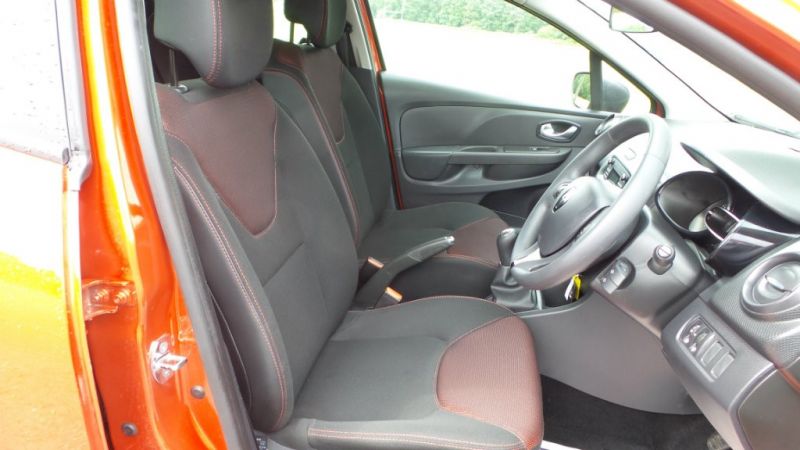 2015 Renault Clio 16v 5dr image 7