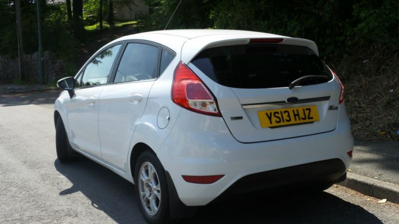 2013 Ford Fiesta TDCi 5dr image 3