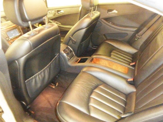 2006 Mercedes-Benz 3.0 CLS320 CDI 4d image 6