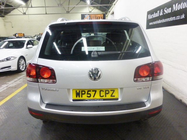 2007 Volkswagen Touareg 3.0 V6 TDI 5d image 5