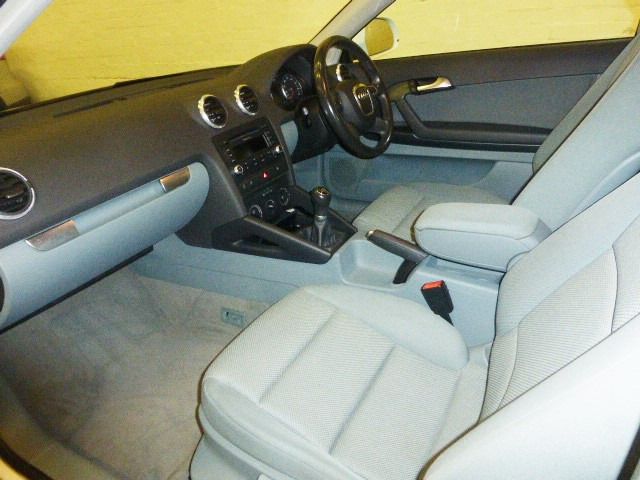2009 Audi A3 1.6 TDI SE 3d image 7