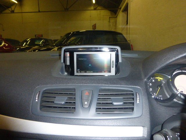 2012 Renault Megane 1.5 DCI 3d image 9