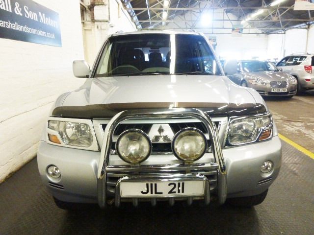2004 Mitsubishi Shogun 3.2 LWB 5d image 3
