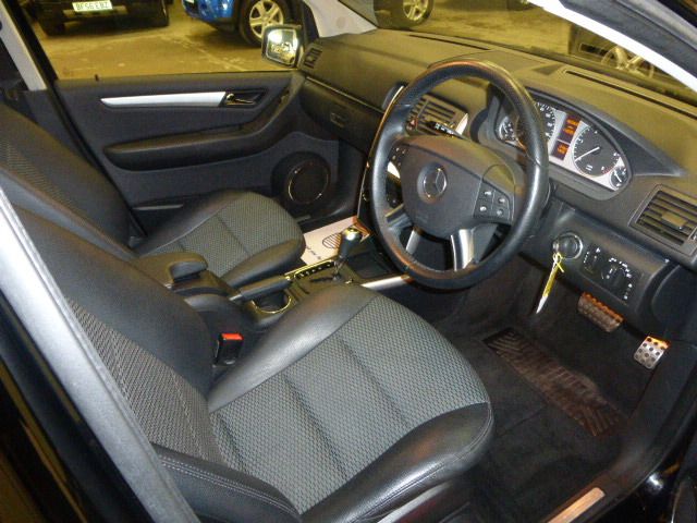 2010 Mercedes 2.0 B180 CDI Sport 5d image 9