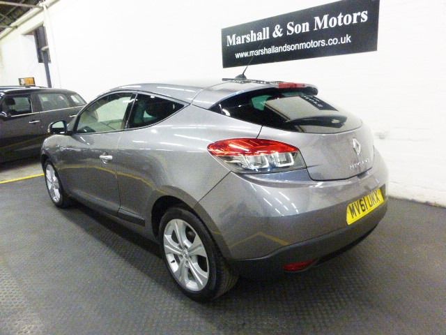 2011 Renault Megane 1.5 DCI 3d image 4
