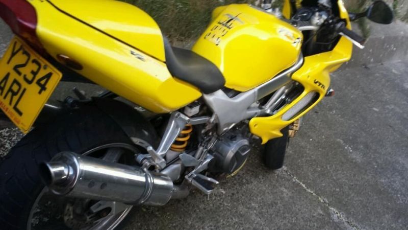 2001 Honda vtr firestorm image 3