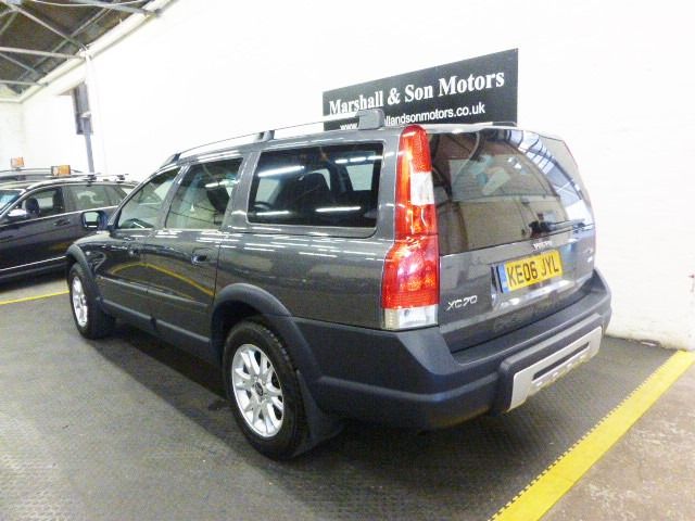 2006 Volvo XC70 2.4 D5 SE 5d image 4