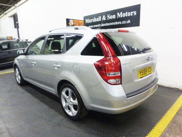 2010 Kia Ceed 1.6 3 SW CRDI 5d image 3