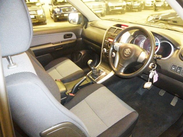 2007 Suzuki Grand Vitara 1.6 VVT Plus 3d image 8