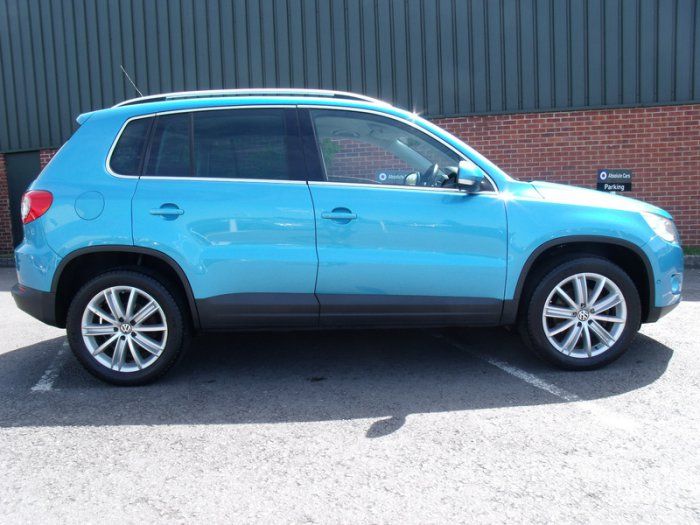 2009 Volkswagen Tiguan 2.0 Sport TDI image 2