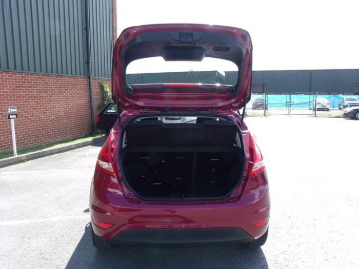 2010 Ford Fiesta 1.4 ZETEC image 6